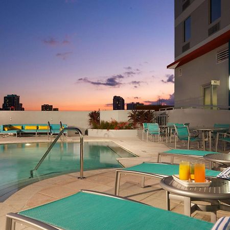 Hampton Inn & Suites By Hilton Miami Downtown/Brickell Exterior photo
